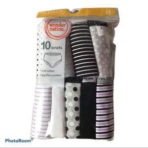 3/$10  ***  Pack of 10 Girls’ Briefs Size 8 New in Package
